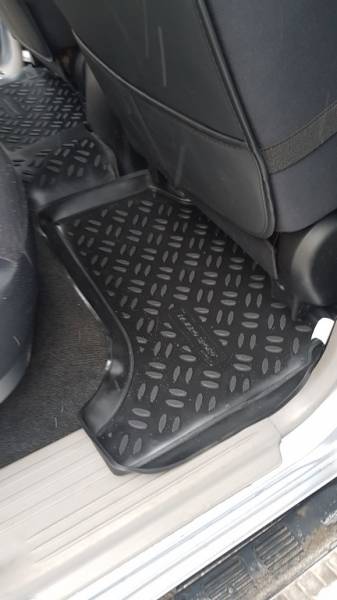 Коврики в салон Mitsubishi Pajero Sport 2 (Митсубиси Паджеро Спорт 2) с бортиком